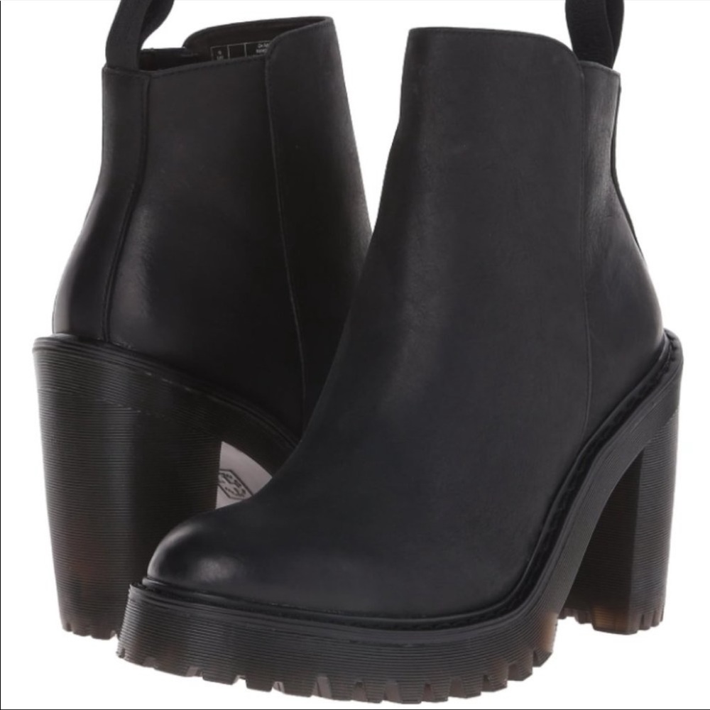 Chunky 90s style Dr Martens Magdalena Black Boots Platform Leather